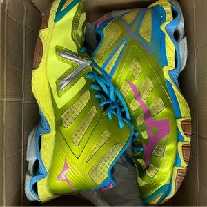 Mizuno Wave Lightning Volleyball shoes